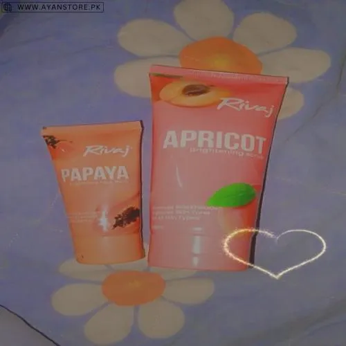 Apricot Brightening Scrub in Pakistan