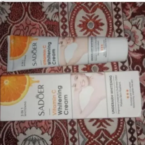 Sadoer Vitamin C Whitening Cream